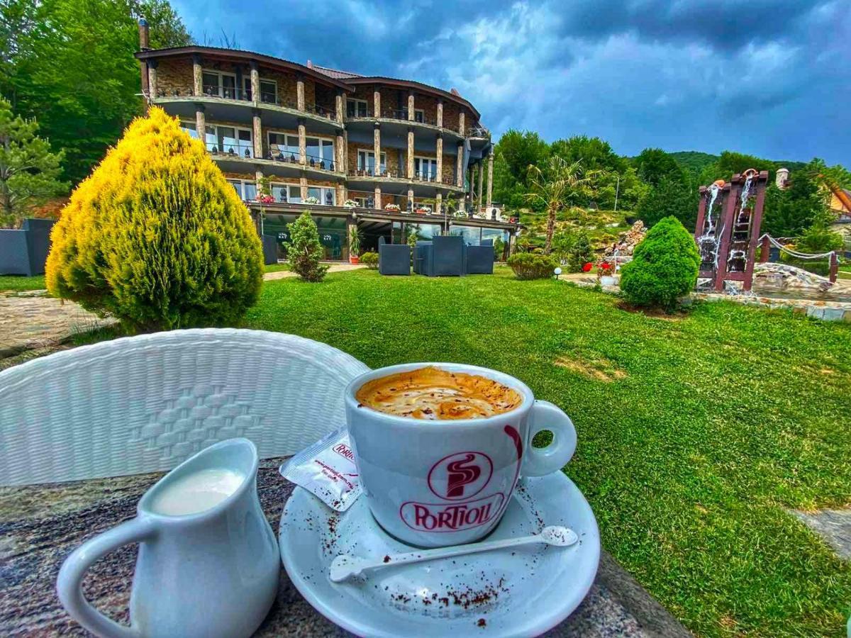Rey Hotel Mavrovo Exterior foto