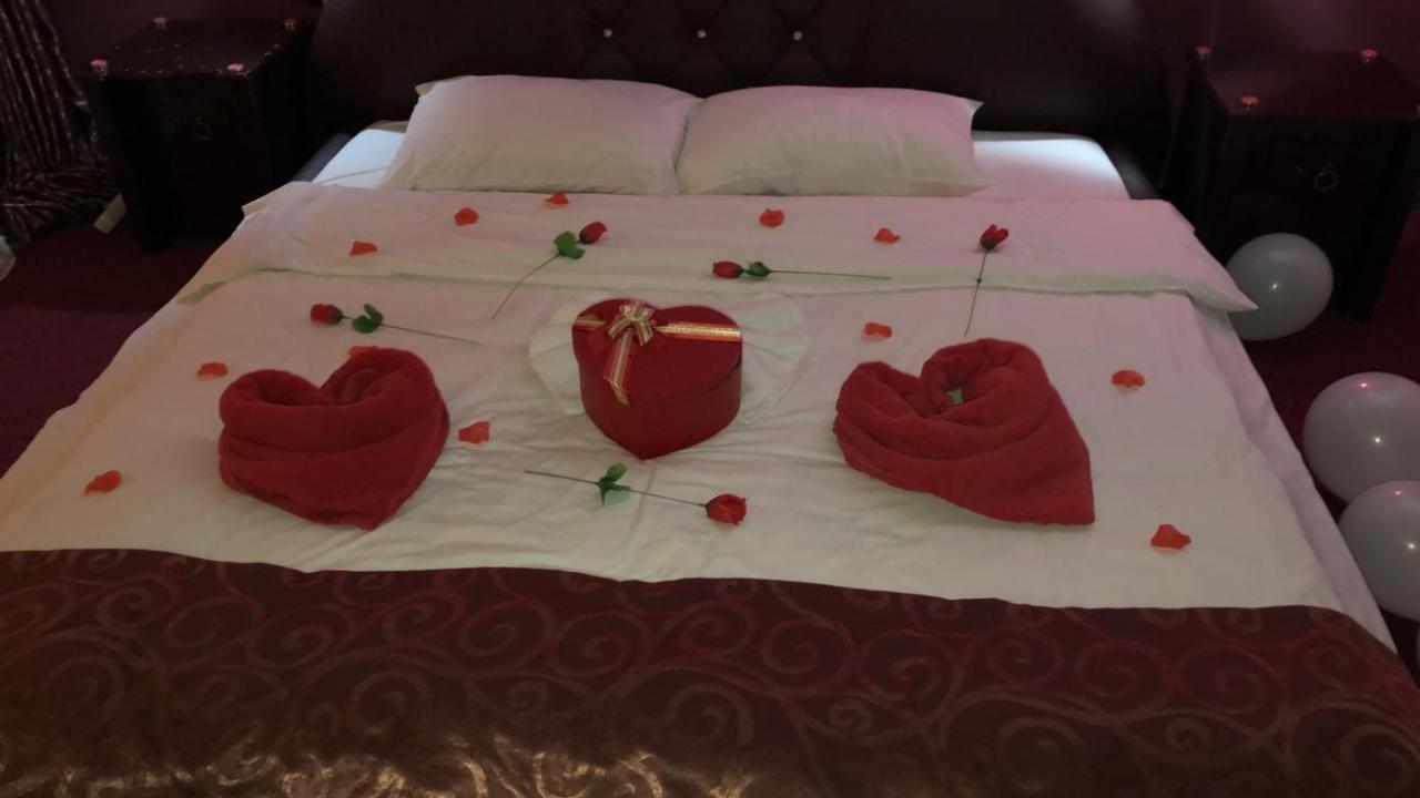 Rey Hotel Mavrovo Exterior foto