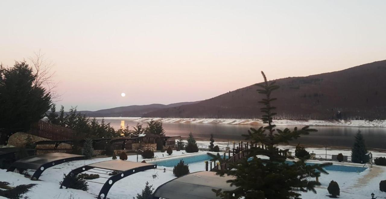 Rey Hotel Mavrovo Exterior foto