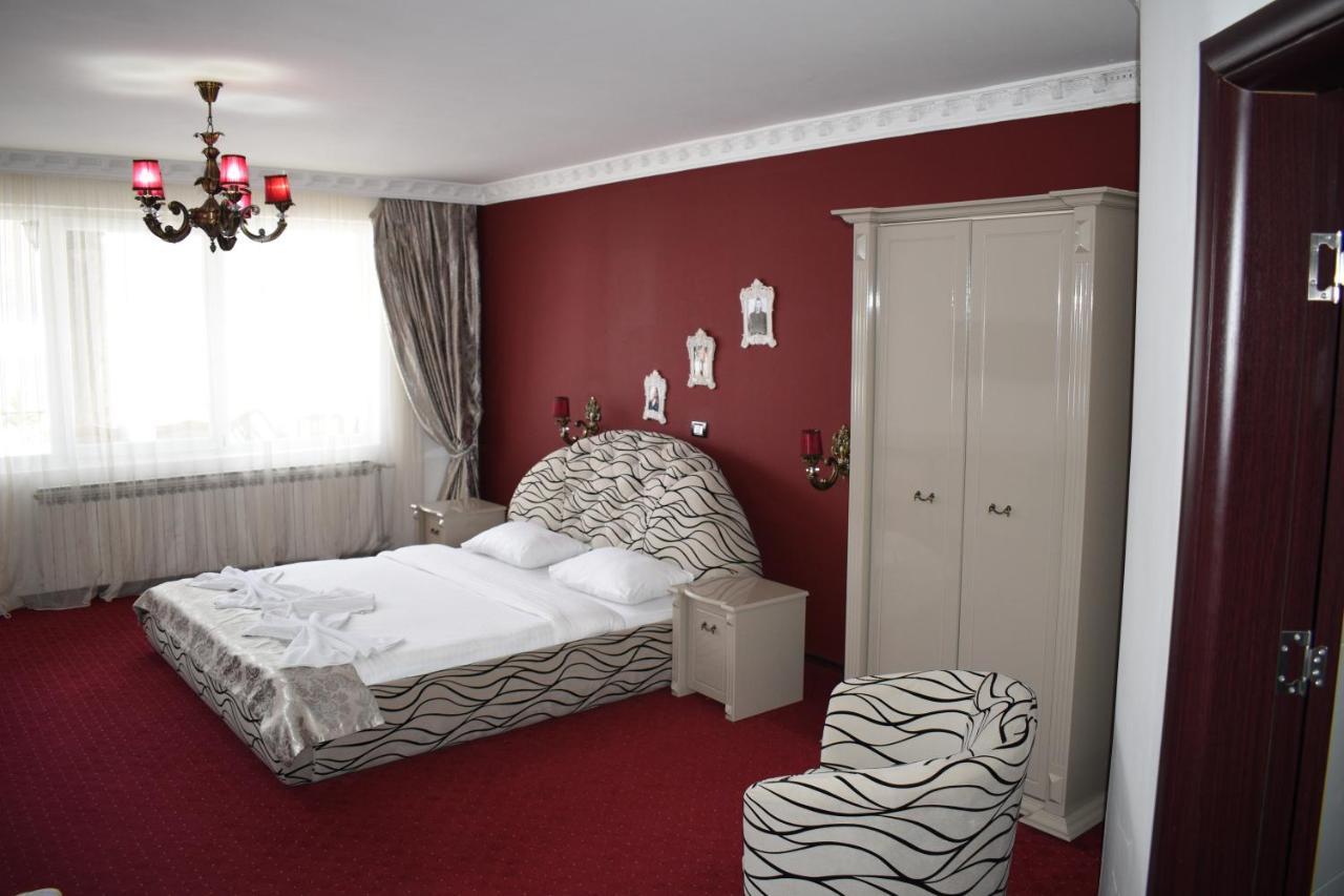 Rey Hotel Mavrovo Exterior foto